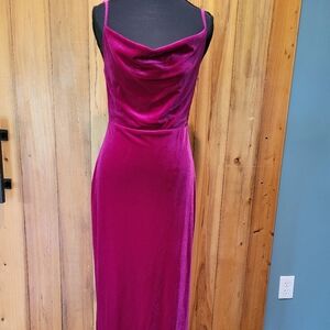 Elegant Magenta Velvet Dress